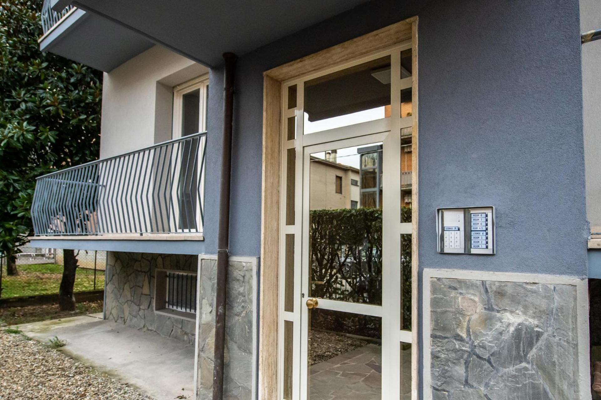 350 M Da Ospedale Maggiore L Parcheggio Prive L Rooms Parma Exterior foto